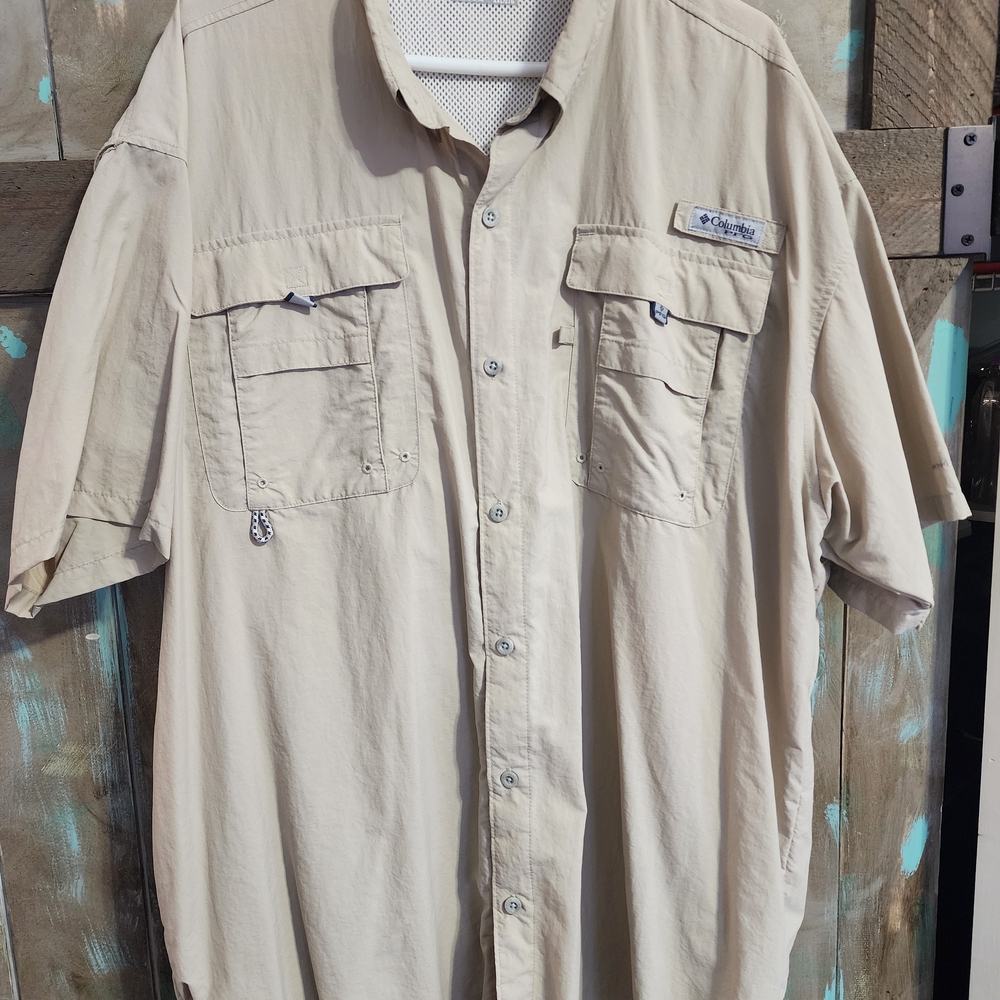 Columbia Men's Beige Button Down Shirt